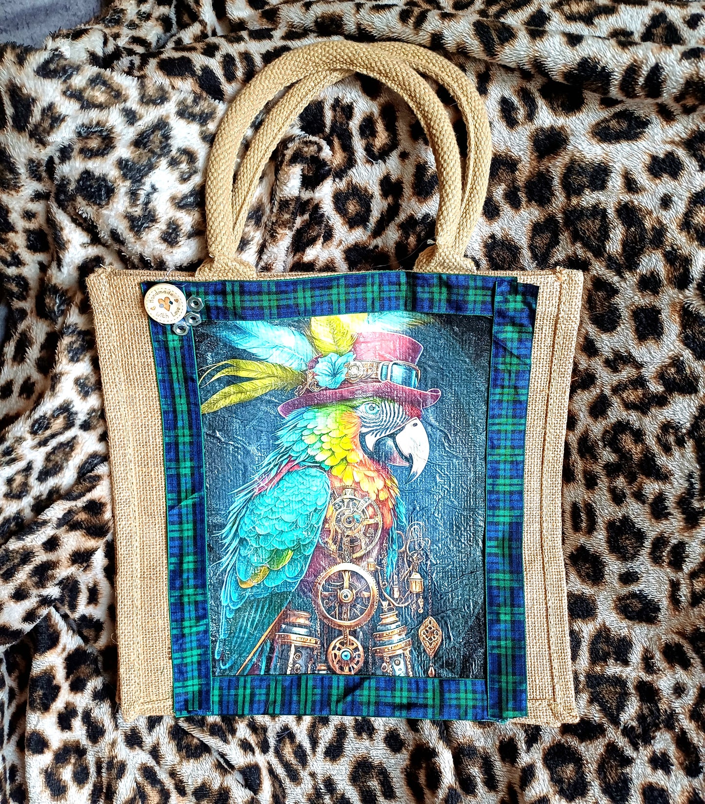 Decorated shopping bag