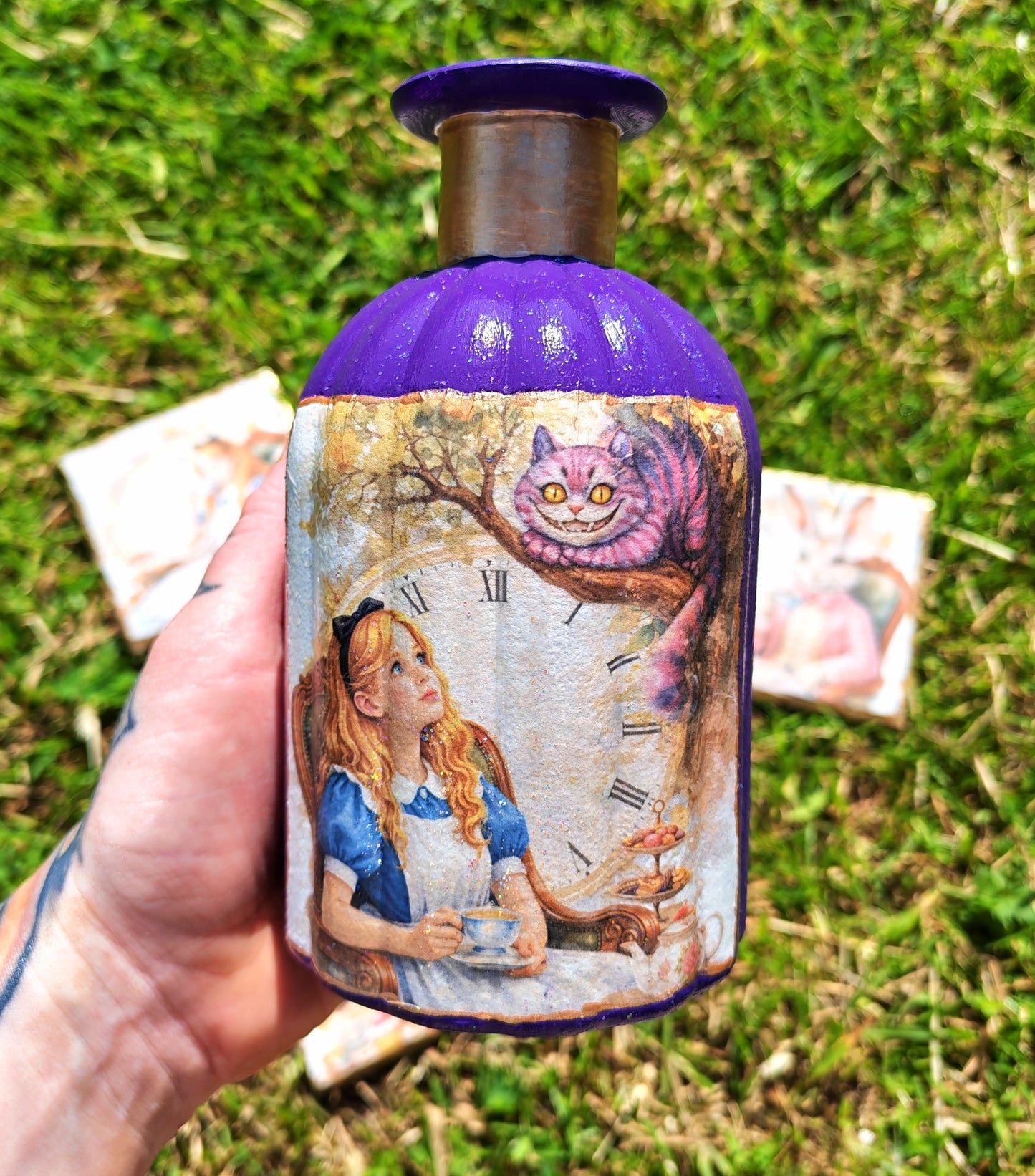 Alice in Wonderland vase